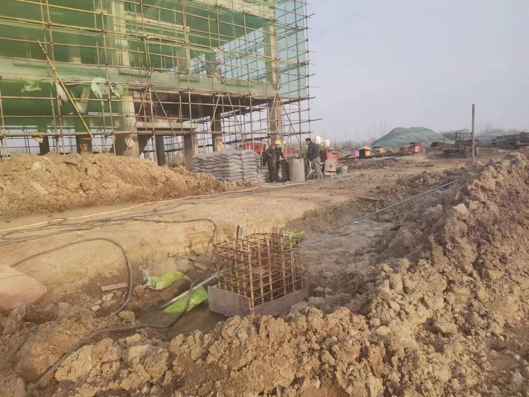 靖宇当桥梁出现裂缝的时候应该及时加固修补